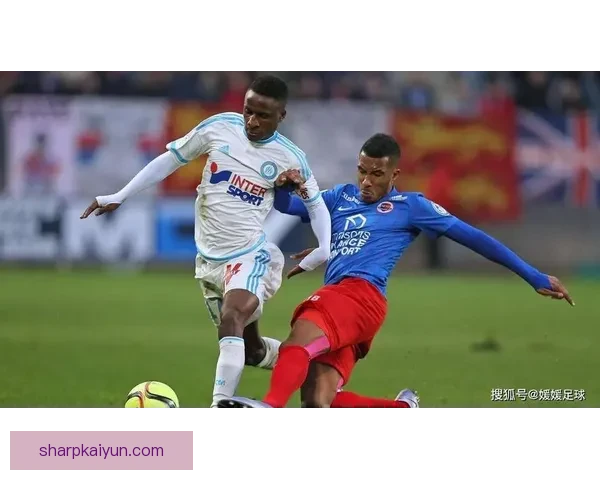 塞维利亚在新赛季的中路渗透表现稳健，攻击线持续增强竞争力